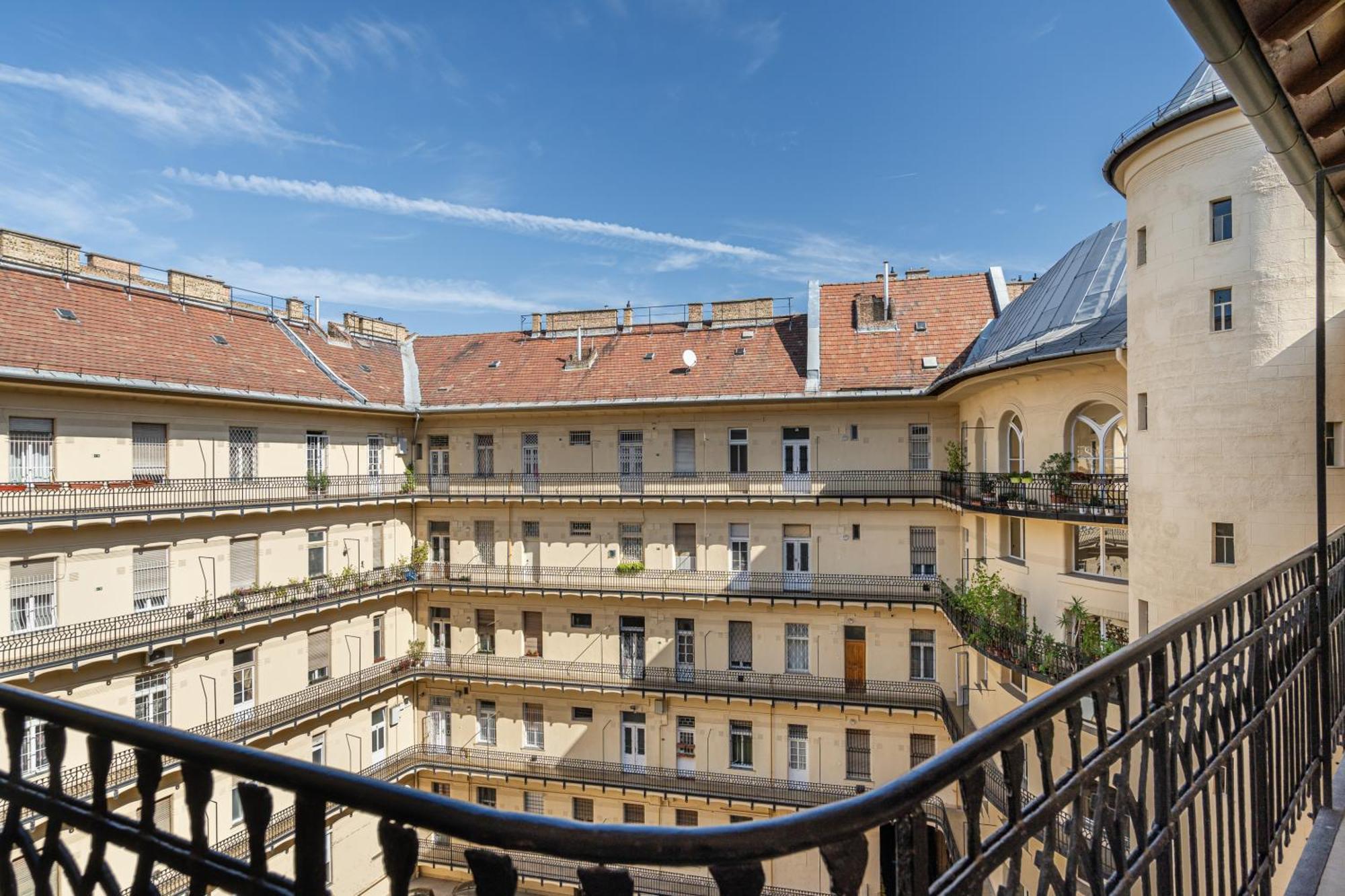 Cityzen Studios Budapest Luaran gambar